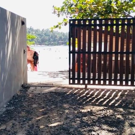 Surf Villa Hiriketiya Matara Eksteriør bilde
