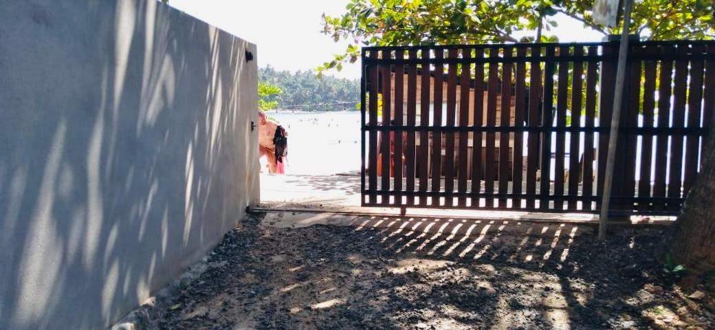 Surf Villa Hiriketiya Matara Eksteriør bilde